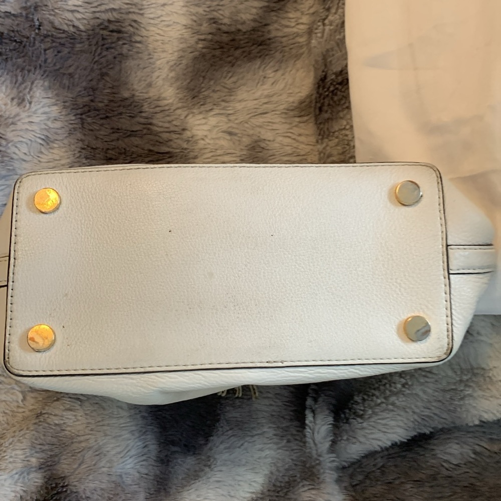 Michael Kors small white/gold hand bag - Picture 4 of 13